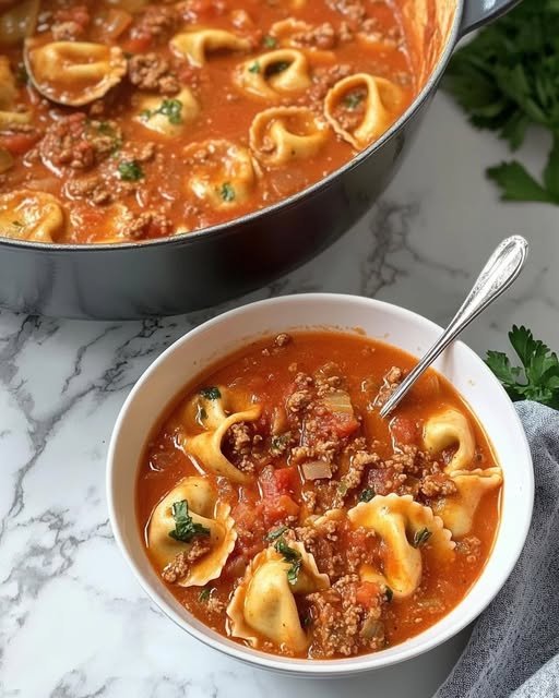 Tortellinisoppa med köttfärs